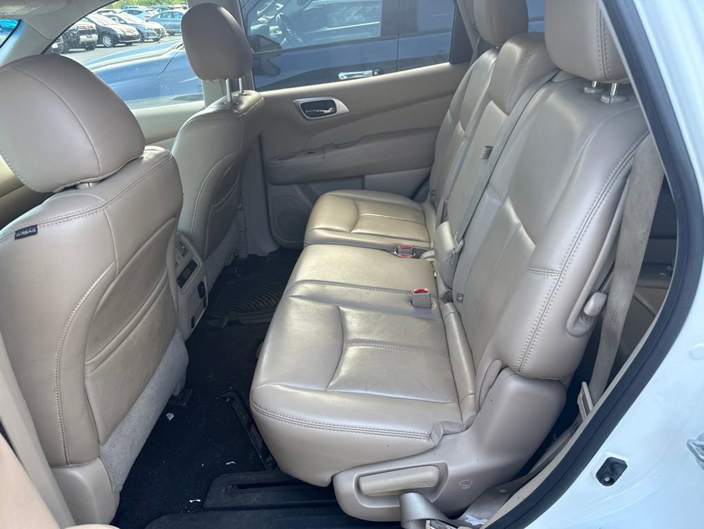 Used 2016 Nissan Pathfinder SL AWD/4WD image 6