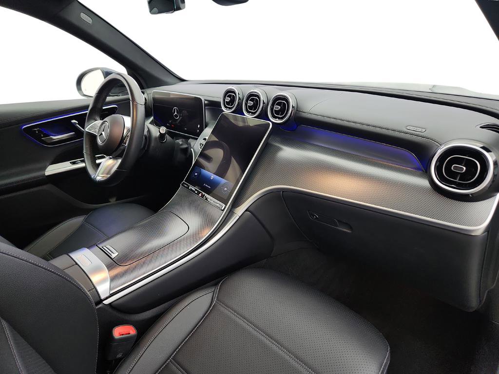 Used 2024 Mercedes-Benz GLC 300 4MATIC w/ Advanced USB Package image 25