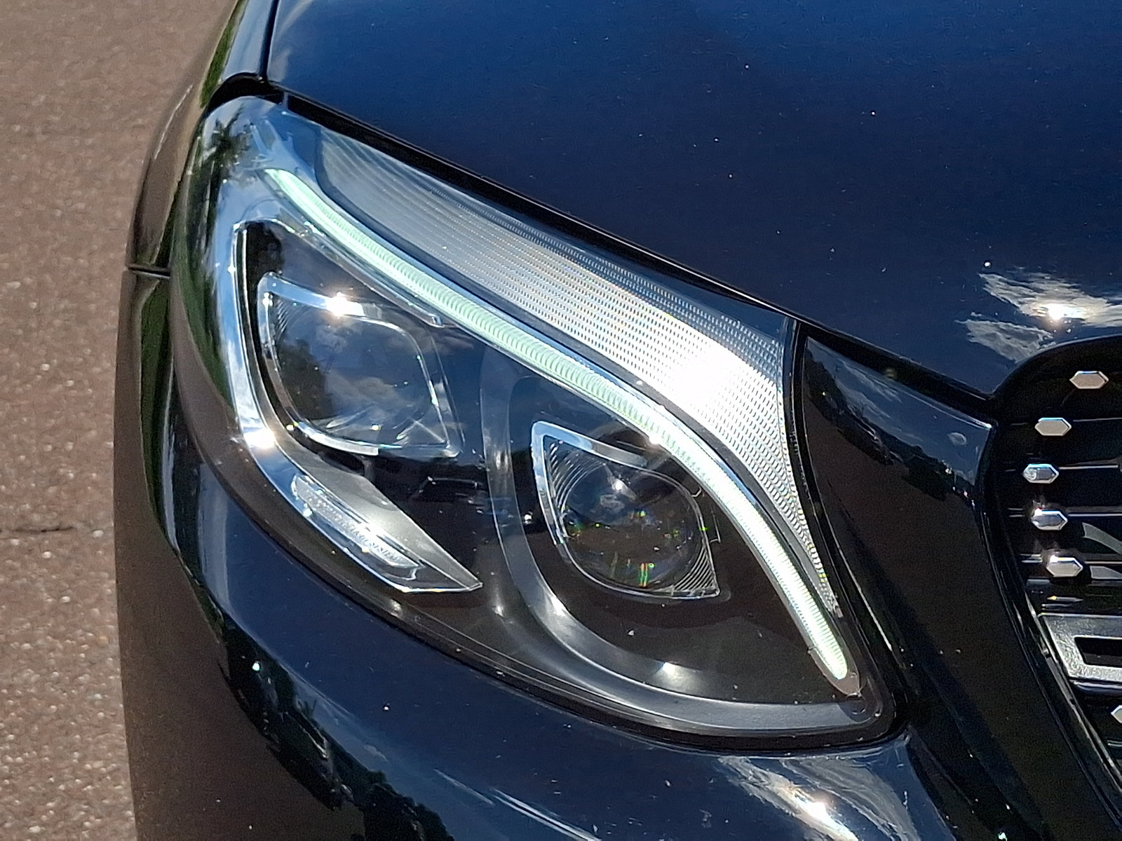 Used 2018 Mercedes-Benz GLC 300 4MATIC image 10