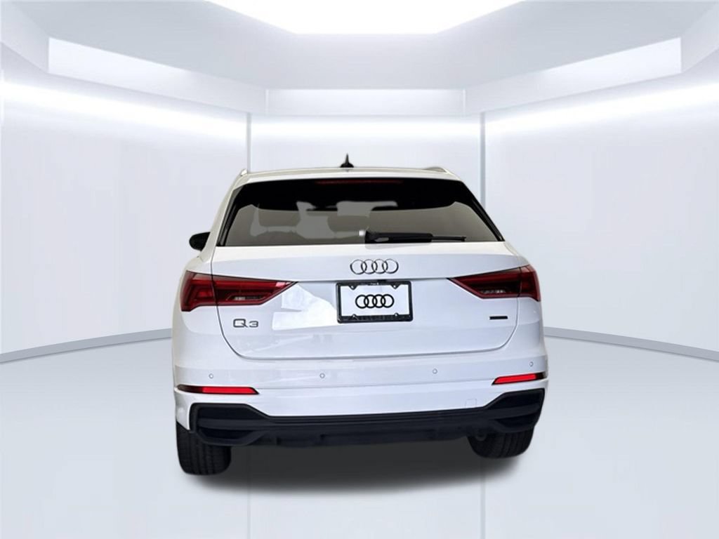 Certified 2024 Audi Q3 2.0T Premium Plus AWD/4WD image 5
