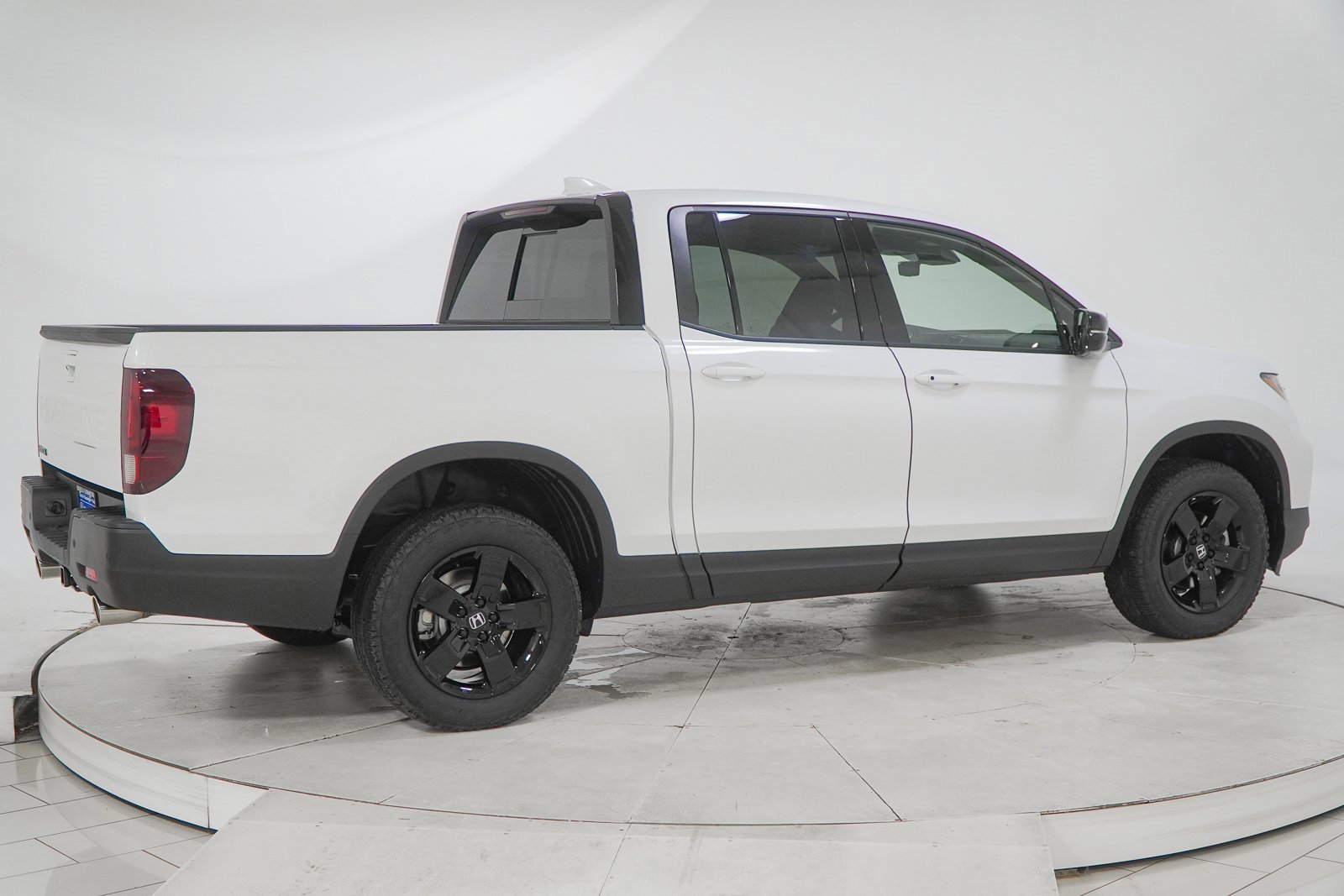 New 2026 Honda Ridgeline Black Edition image 8