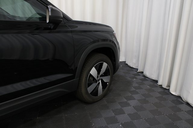 New 2025 Volkswagen Taos S image 25