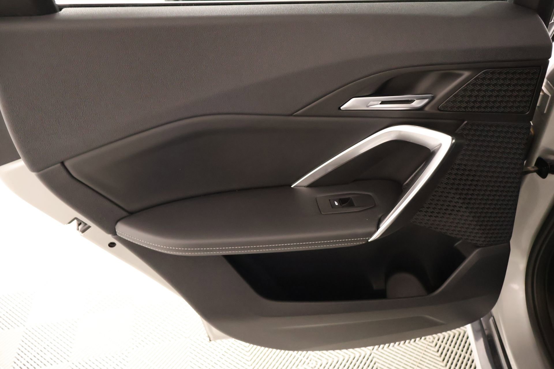 Used 2023 BMW X1 xDrive28i w/ Convenience Package AWD/4WD image 17