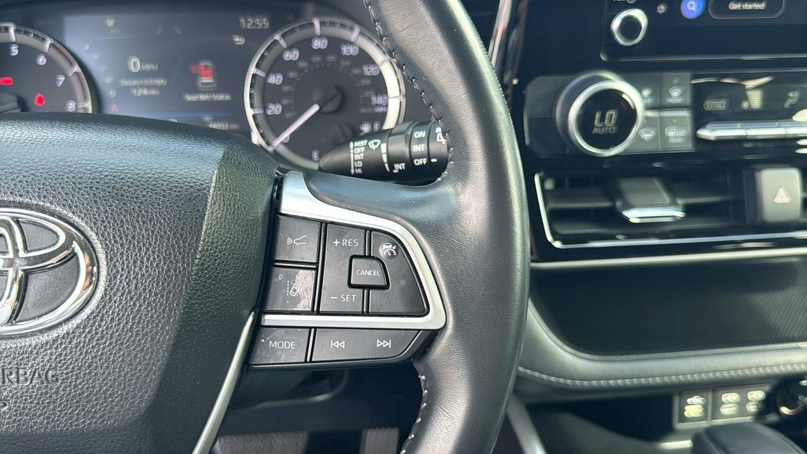 Certified 2023 Toyota Highlander LE image 17