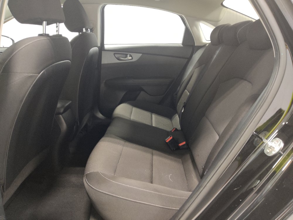 Used 2020 Kia Forte LXS FWD image 18