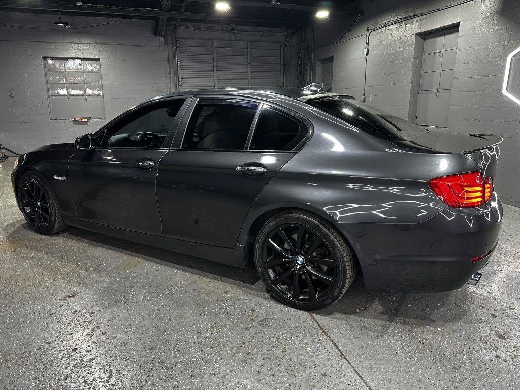 Used 2011 BMW 535i Sedan RWD image 4