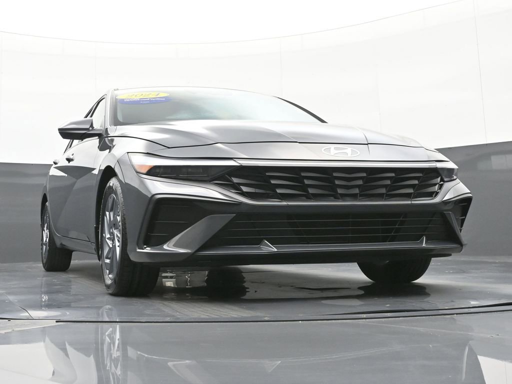 Certified 2024 Hyundai Elantra SEL FWD image 47