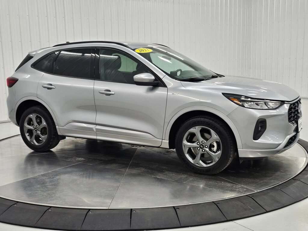 Used 2023 Ford Escape ST-Line Select AWD/4WD image 7