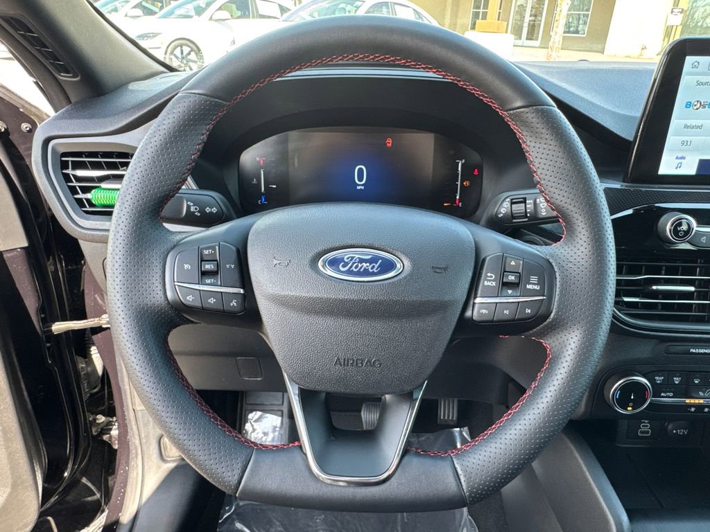 Used 2025 Ford Escape ST-Line FWD image 22