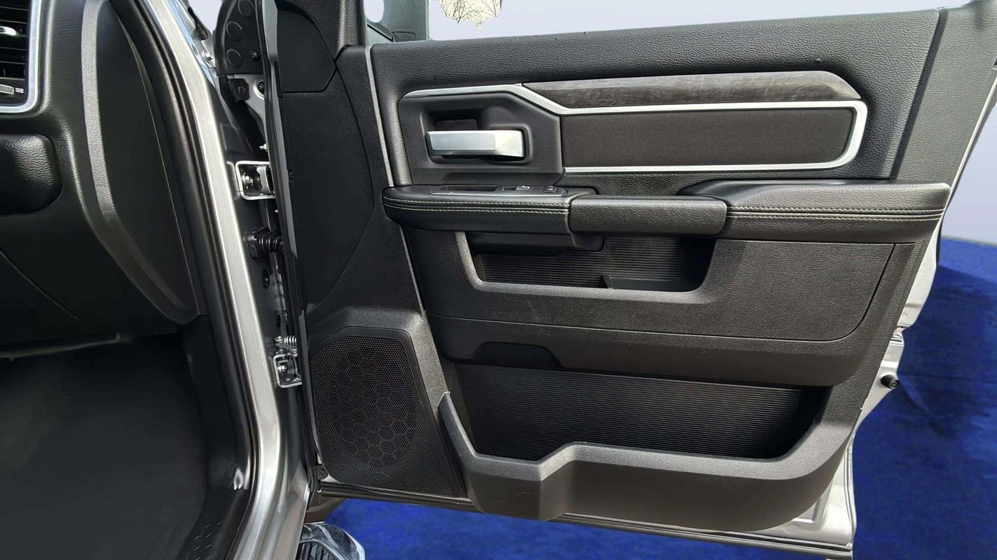 Used 2024 RAM 2500 Big Horn AWD/4WD image 19