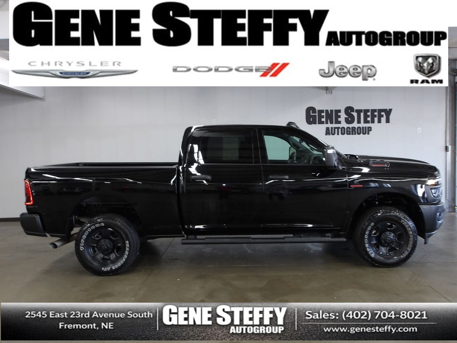 Used 2025 RAM 3500 Tradesman AWD/4WD image 1