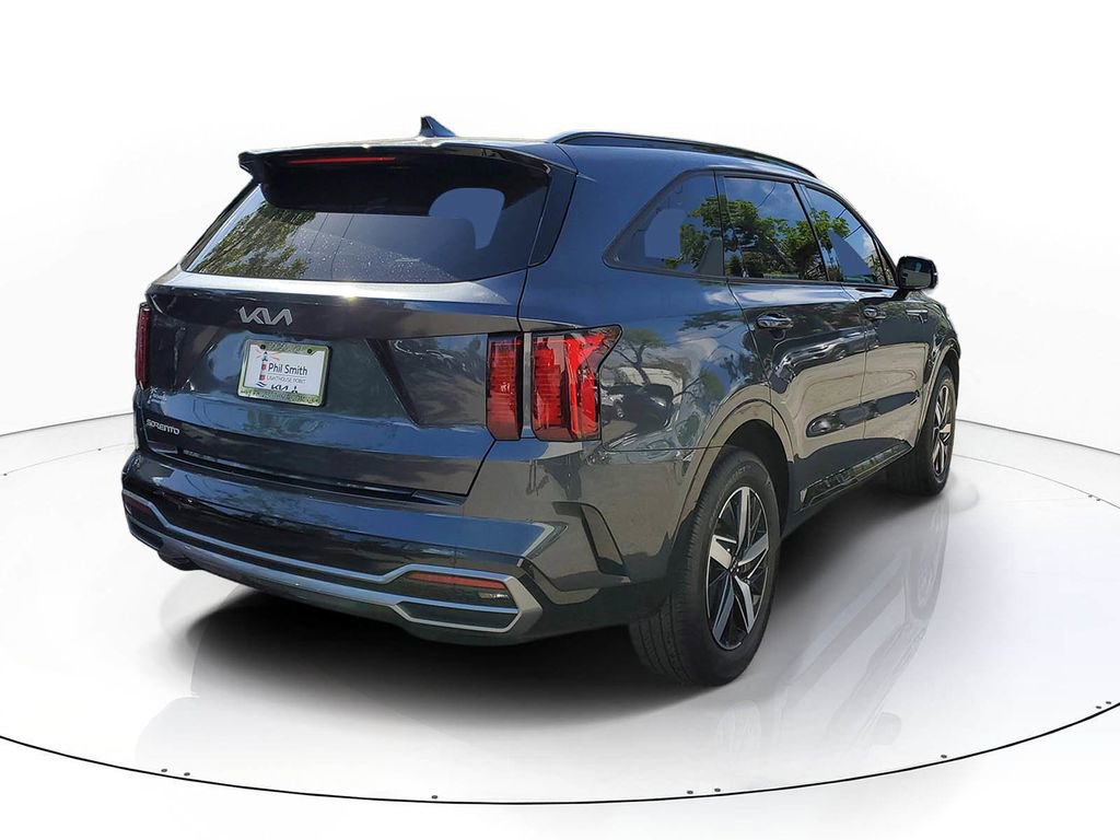 Certified 2023 Kia Sorento EX w/ Panoramic Sunroof Package image 5