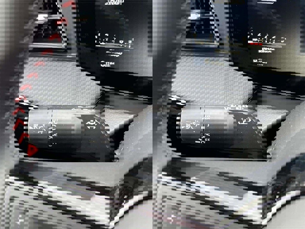 New 2026 Nissan Kicks SR w/ Cold Weather Package image 19