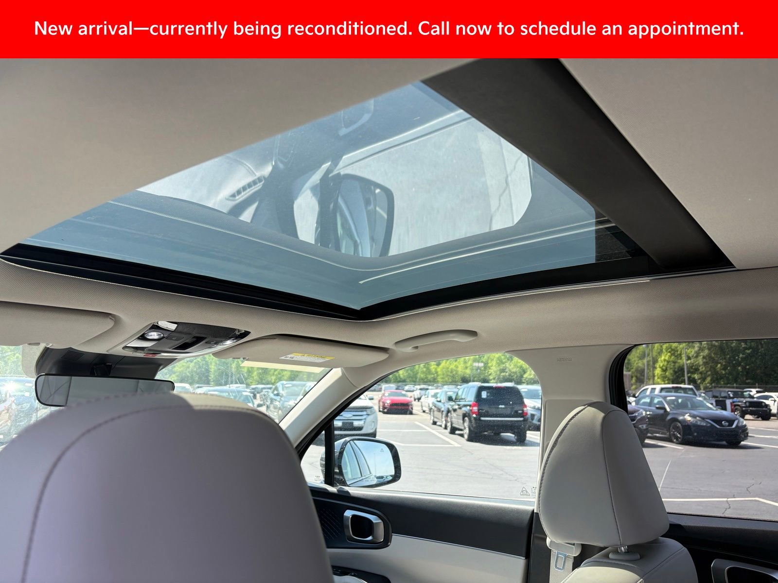 Certified 2024 Kia Sorento S w/ Panoramic Sunroof Package AWD/4WD image 12