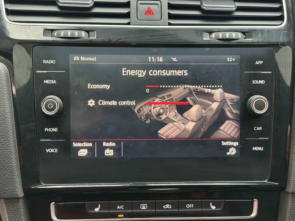 Used 2019 Volkswagen GTI SE w/ SE Experience Package image 40