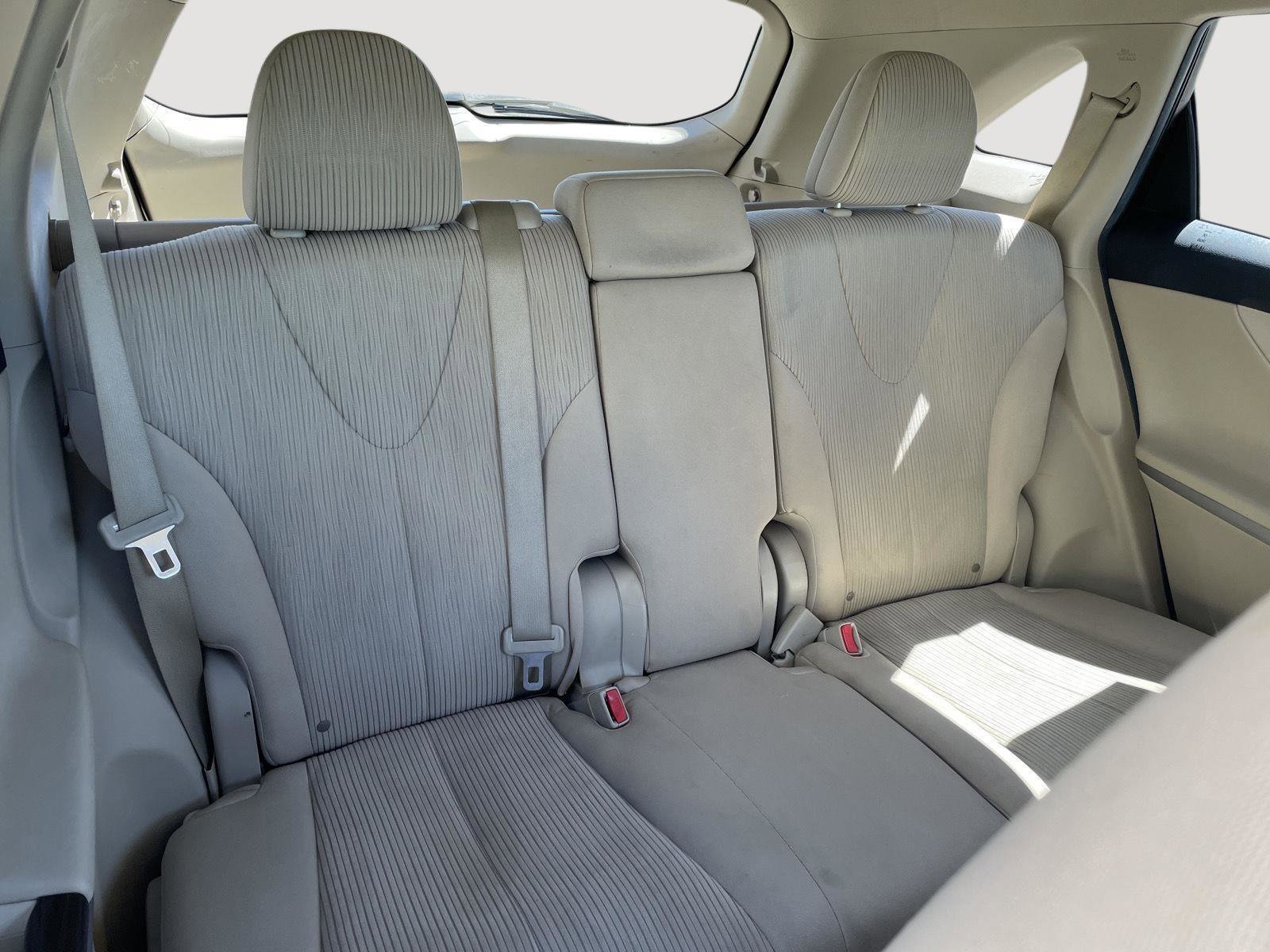 Used 2012 Toyota Venza LE FWD image 27