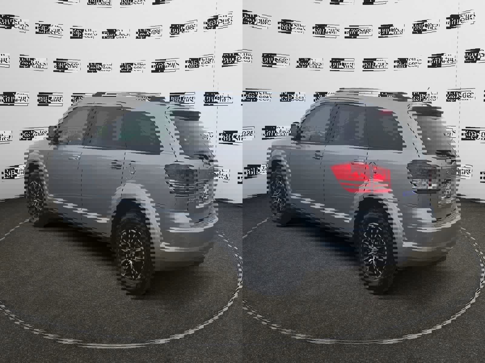 Used 2018 Dodge Journey SE w/ Popular Equipment Group image 4