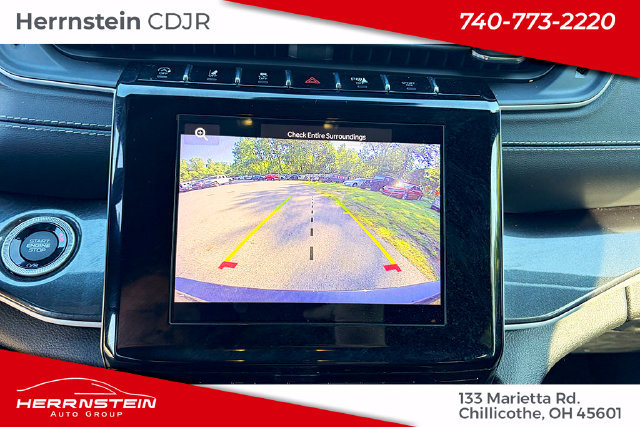 Used 2023 Jeep Grand Cherokee L Laredo AWD/4WD image 18