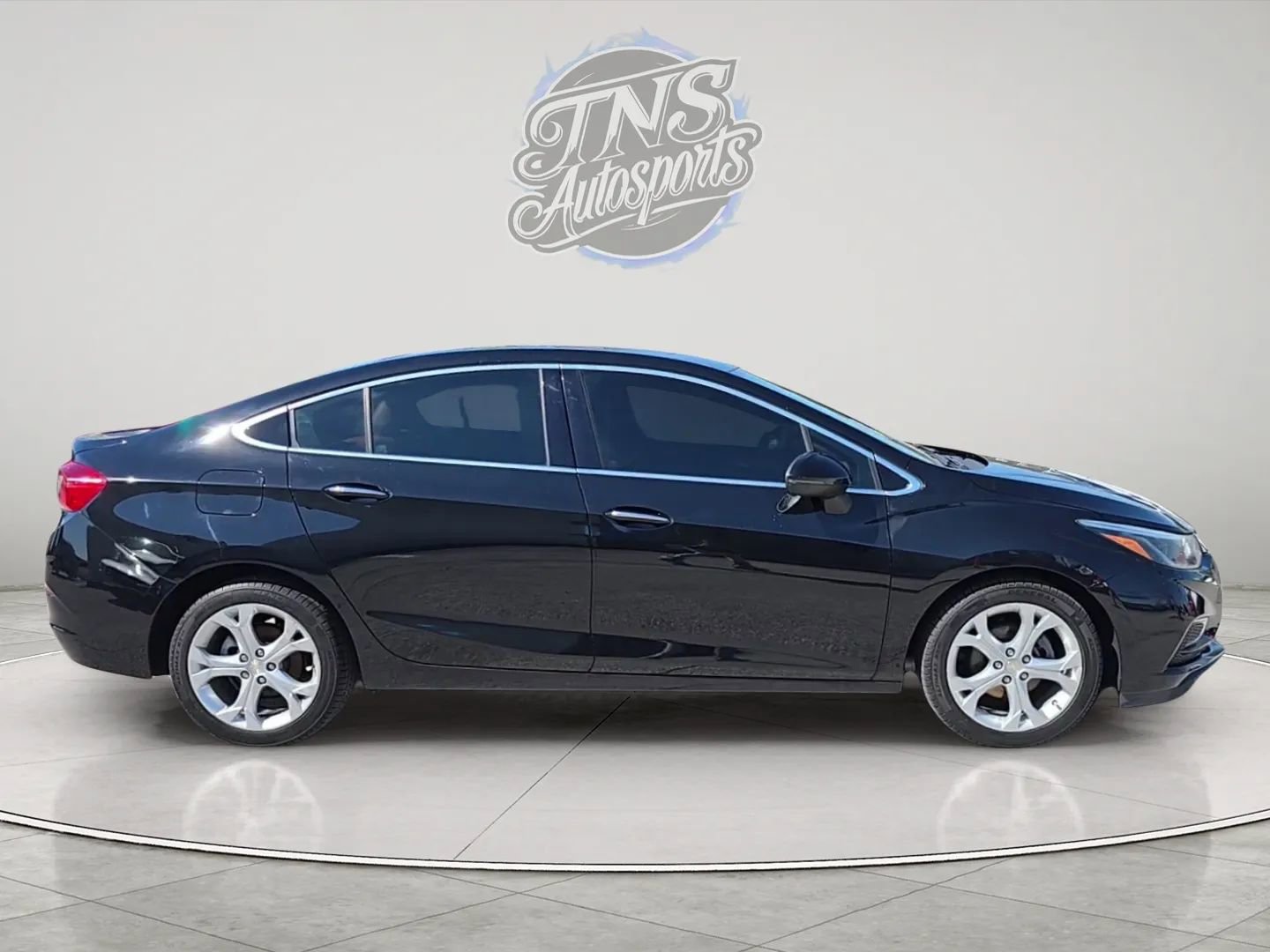 Used 2017 Chevrolet Cruze Premier image 7