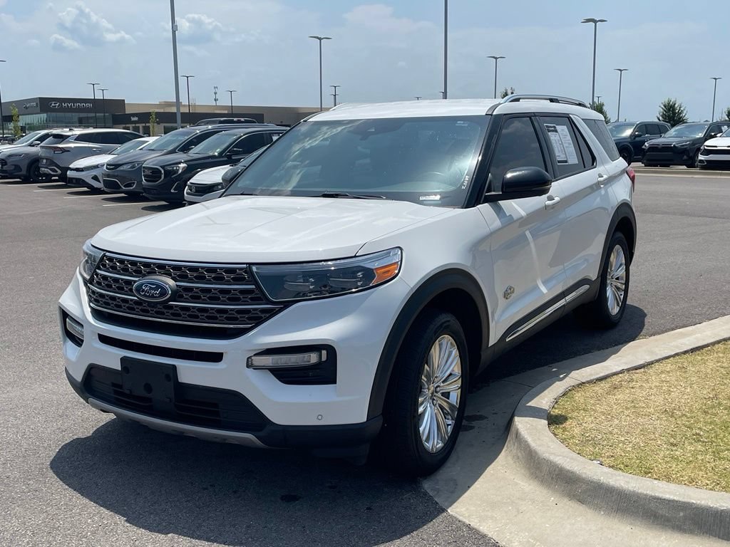 Used 2022 Ford Explorer King Ranch AWD/4WD image 3