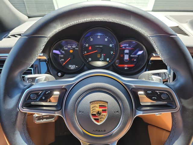 Certified 2020 Porsche Macan AWD/4WD image 26