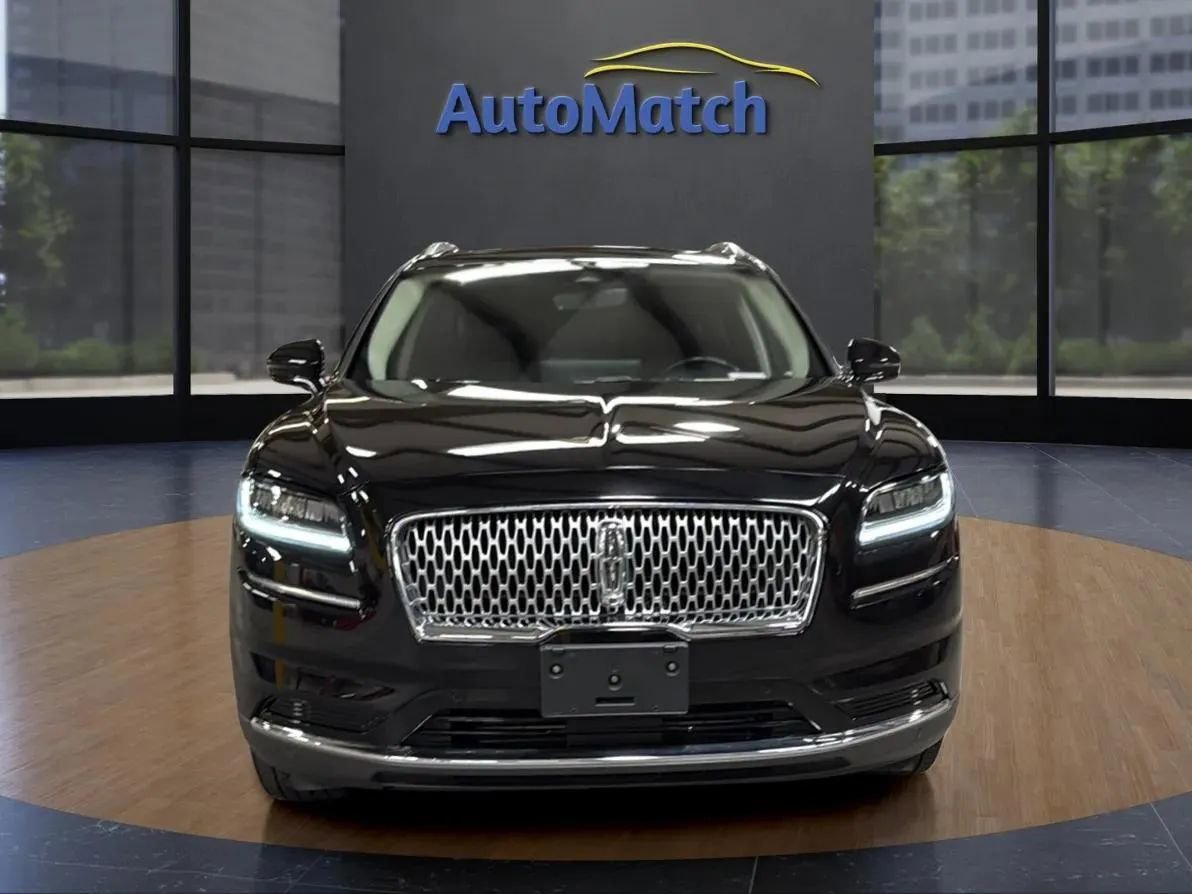 Used 2023 Lincoln Nautilus Reserve w/ Equipment Group 201A image 3