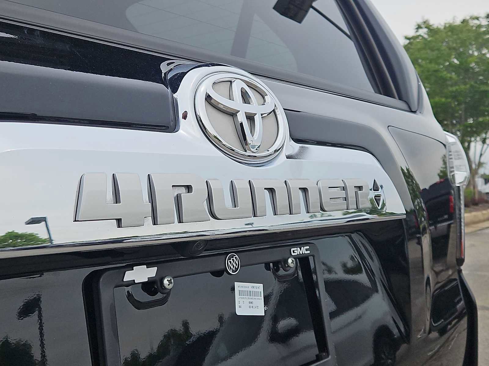 Used 2022 Toyota 4Runner Limited AWD/4WD image 13