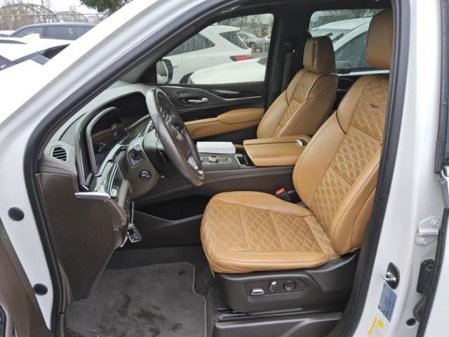 Used 2022 Cadillac Escalade ESV Premium Luxury AWD/4WD image 10