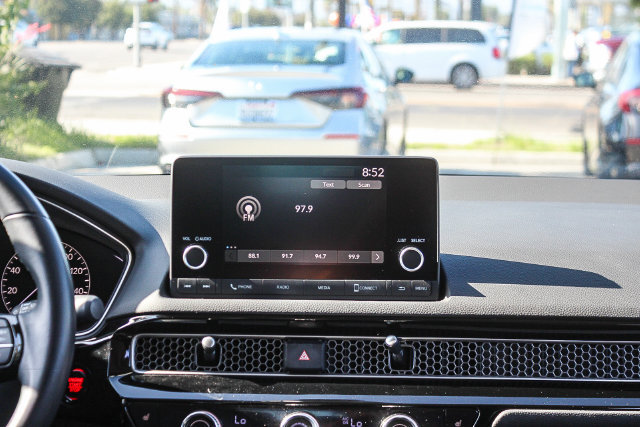 Used 2024 Honda Civic EX-L image 17