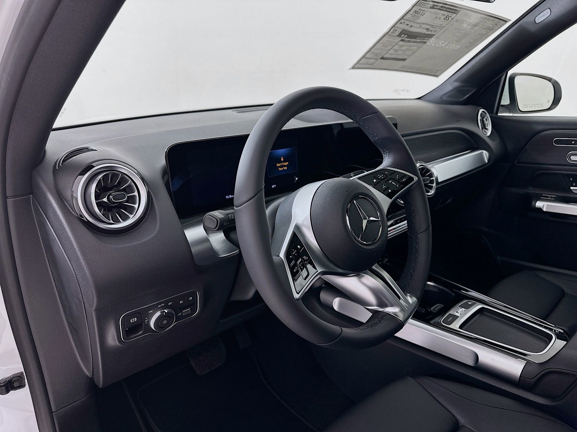 New 2026 Mercedes-Benz GLB 250 image 10