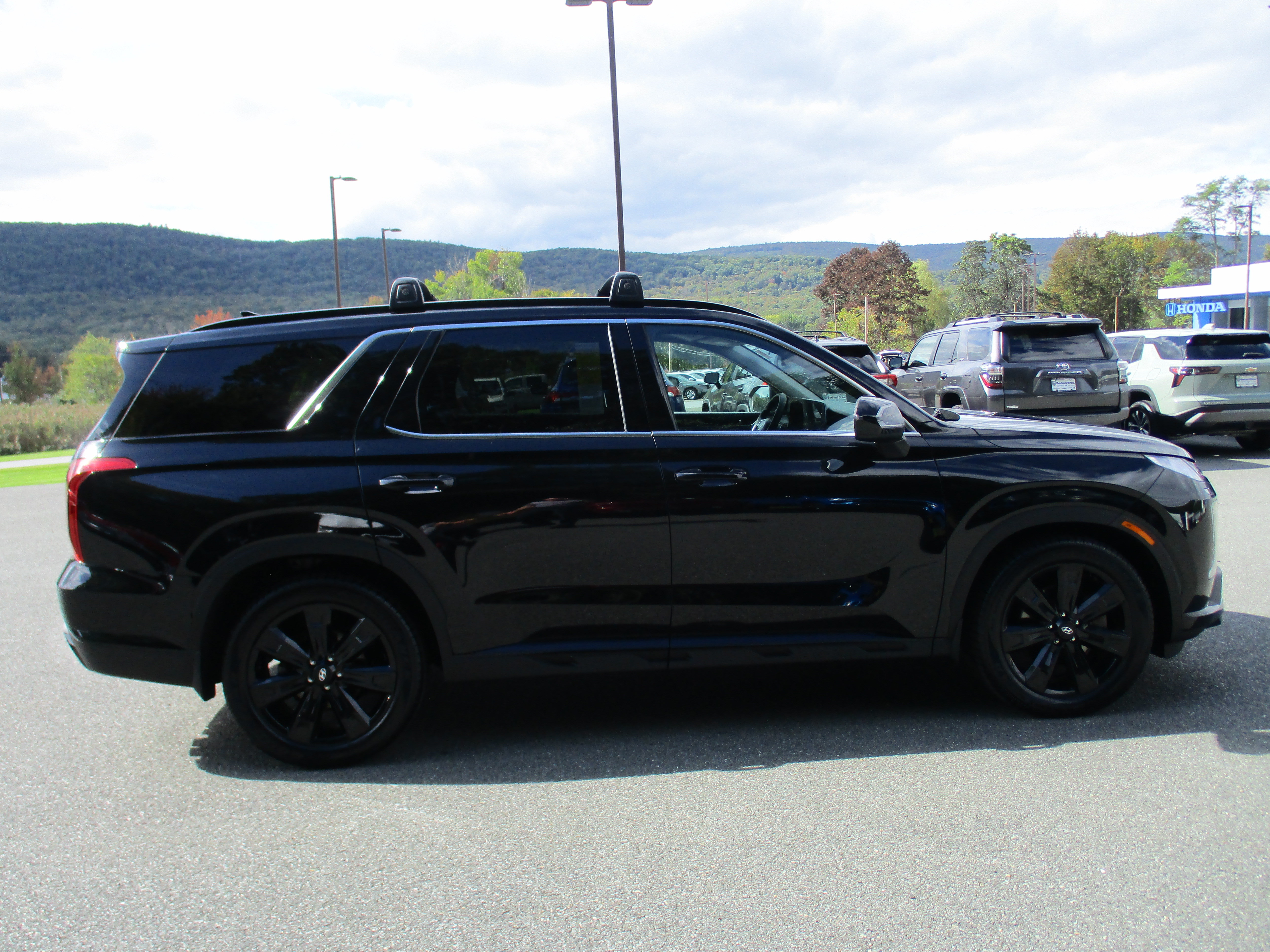 Used 2024 Hyundai Palisade XRT AWD/4WD image 4