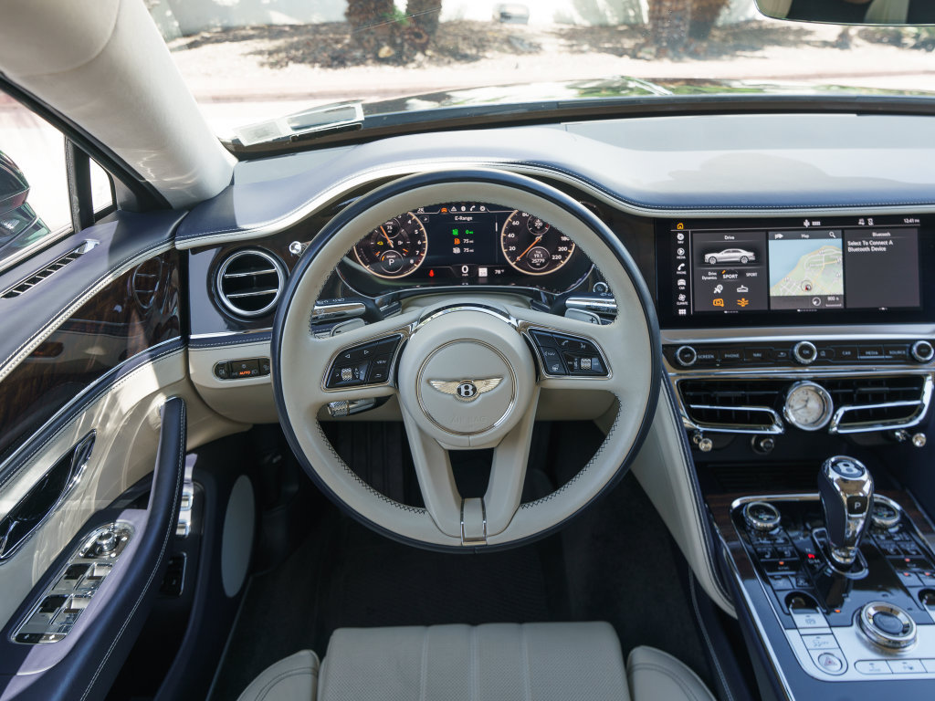 Used 2023 Bentley Flying Spur Plug-In Hybrid AWD/4WD image 20