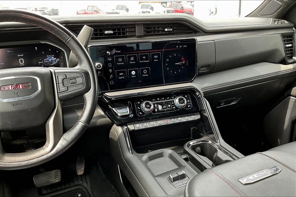 Used 2024 GMC Sierra 2500 AT4X image 8