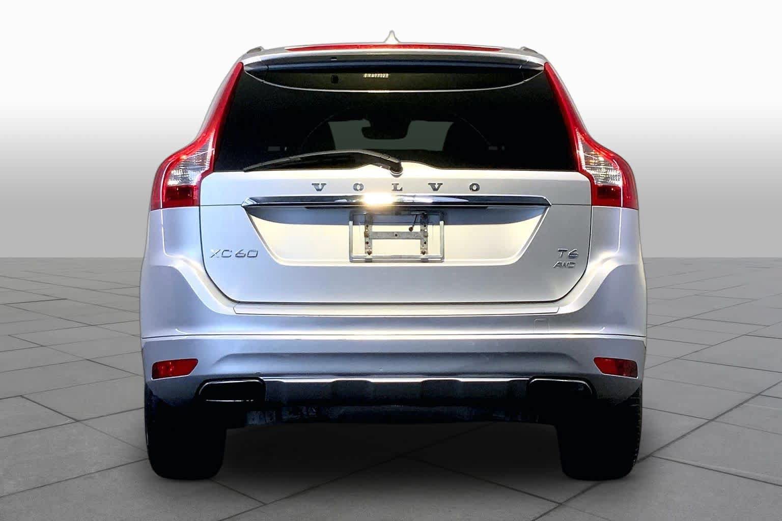 Used 2015 Volvo XC60 T6 AWD/4WD image 4