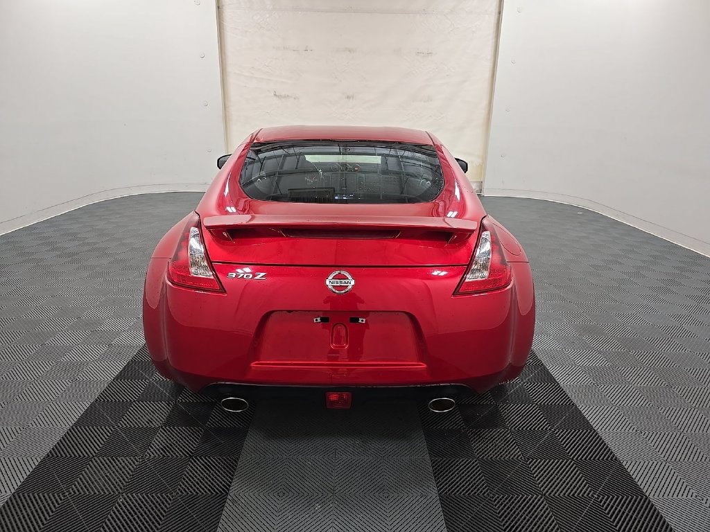 Used 2020 Nissan 370Z Coupe RWD image 7