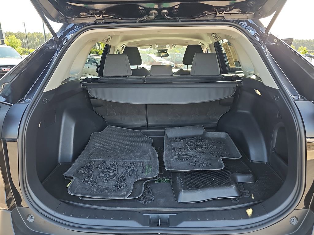 Used 2024 Toyota RAV4 AWD Hybrid image 16