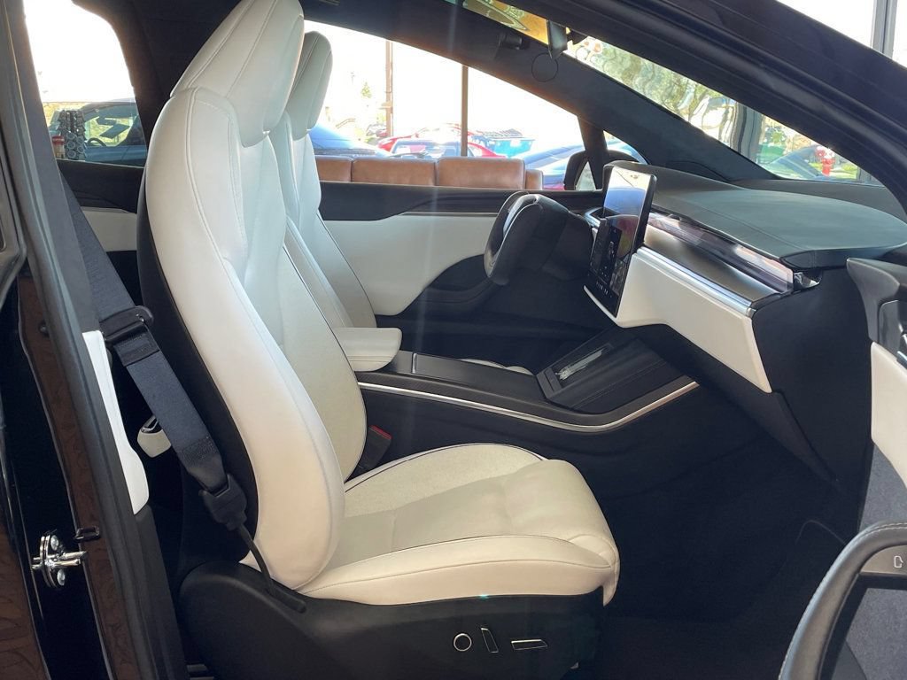 Used 2022 Tesla Model X Plaid AWD/4WD image 27