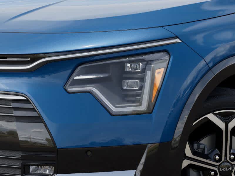 New 2025 Kia Niro SX Touring image 11