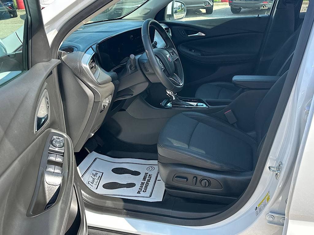 Used 2026 Buick Encore GX Preferred w/ Comfort Package image 12