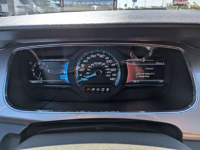 Used 2015 Ford Taurus SEL w/ Equipment Group 201A FWD image 10