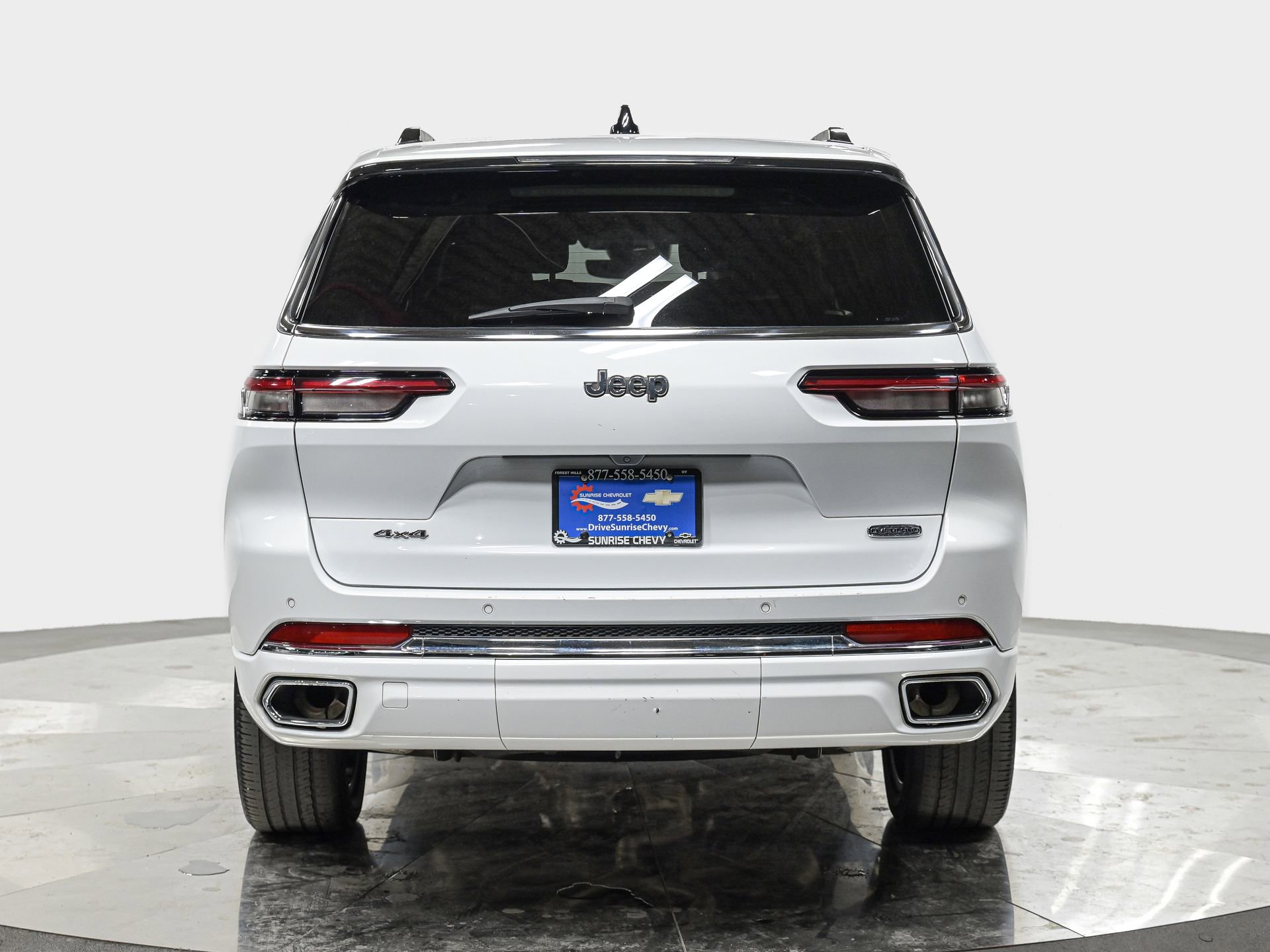 Used 2023 Jeep Grand Cherokee L Overland image 5