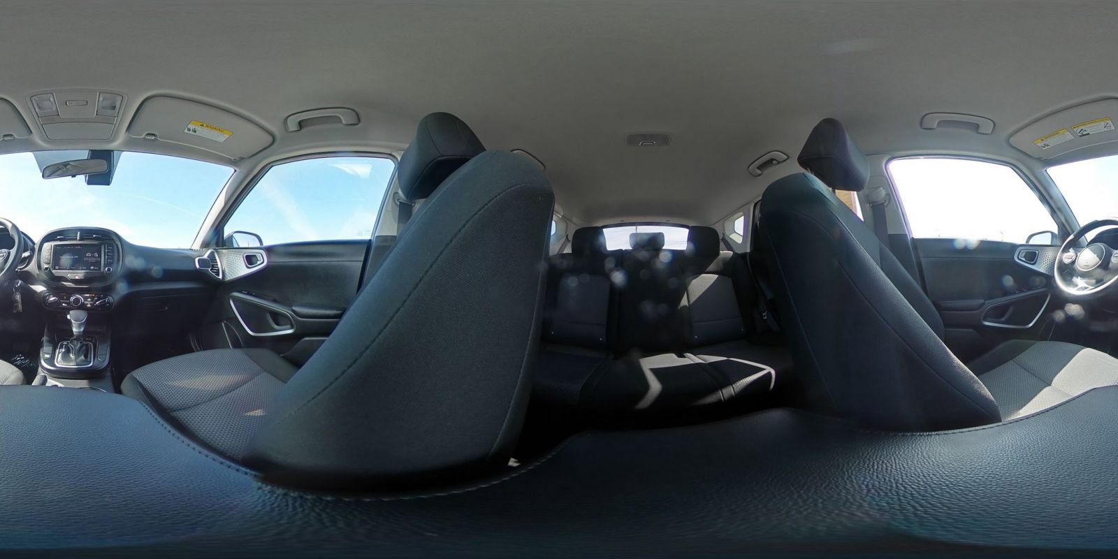 Used 2025 Kia Soul LX w/ LX Technology Package FWD image 42
