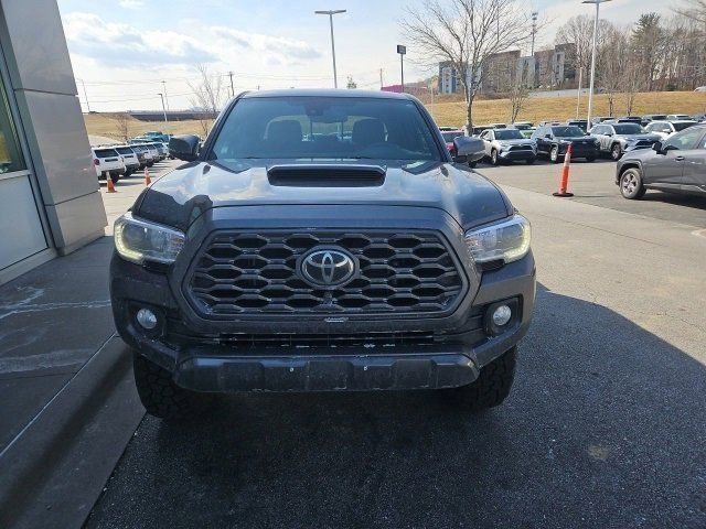 Used 2023 Toyota Tacoma TRD Sport w/ Advanced Technology Package image 2