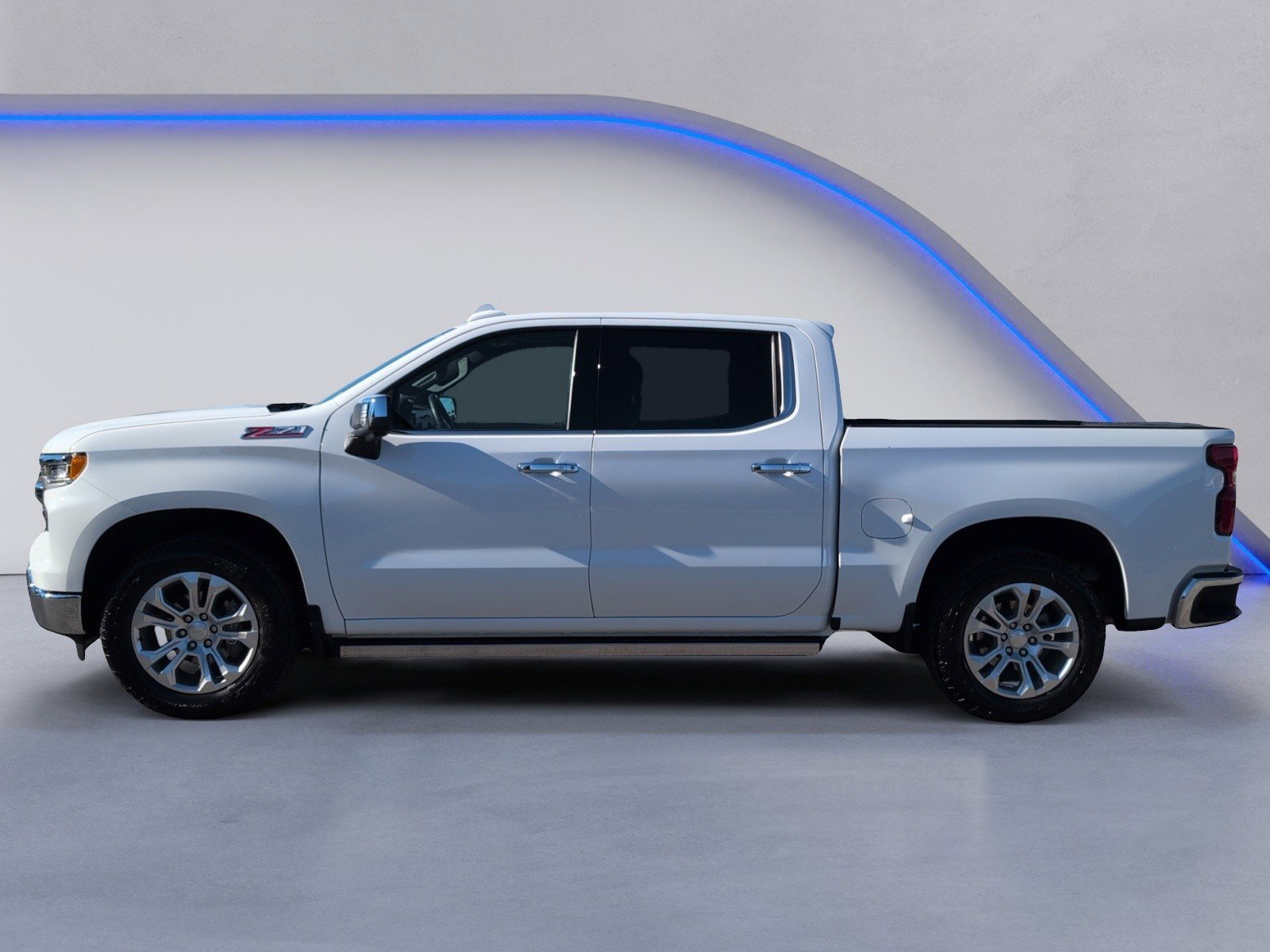 Used 2023 Chevrolet Silverado 1500 LTZ w/ LTZ Premium Package image 11