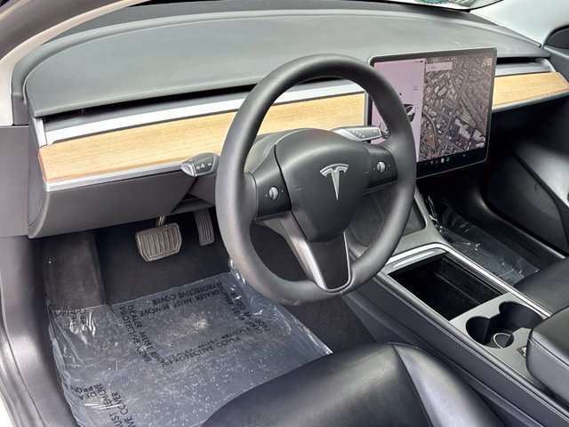 Used 2021 Tesla Model 3 Standard Range Plus RWD image 8