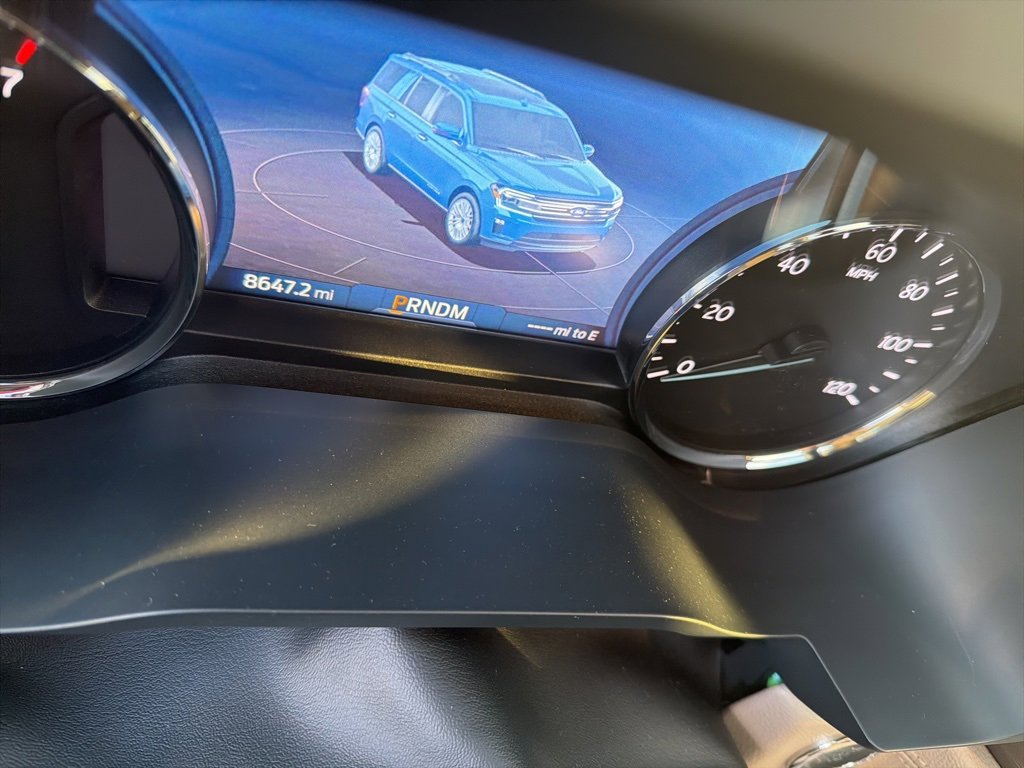 Used 2024 Ford Expedition Limited w/ Excursion Package image 9