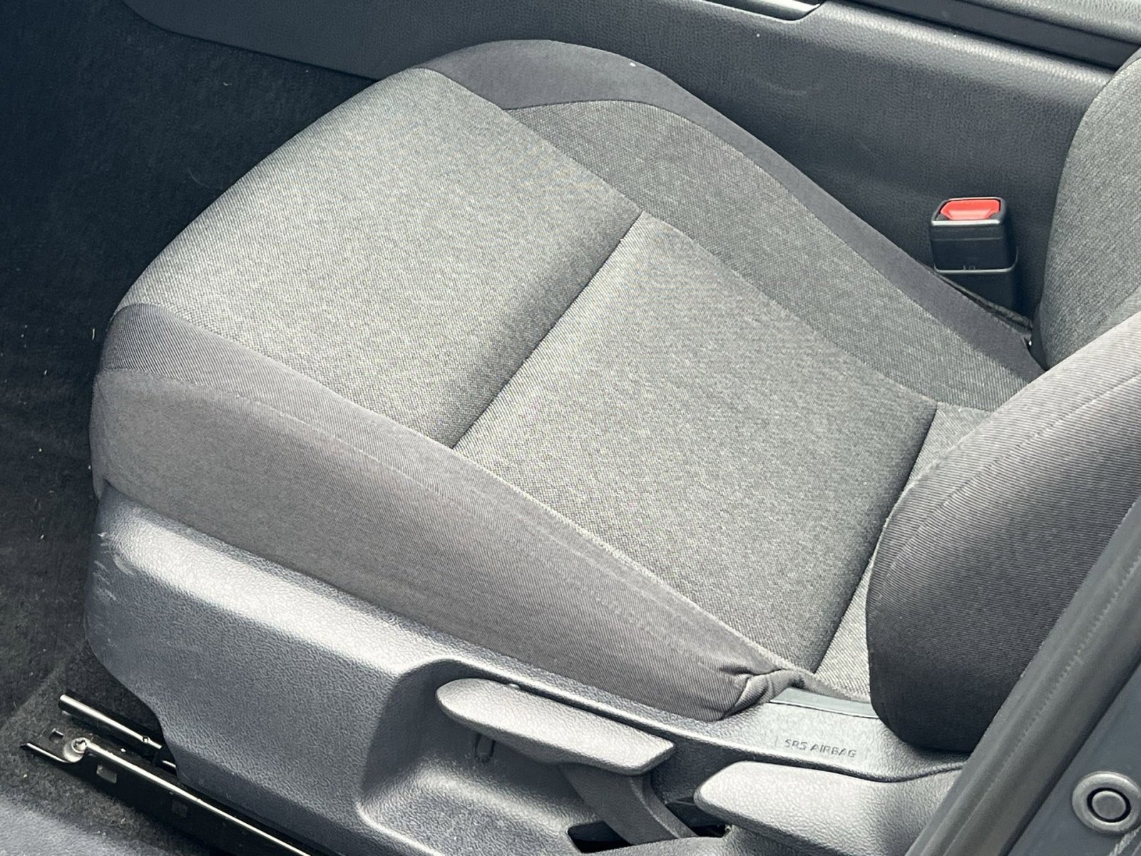 Used 2025 Toyota Camry LE image 12