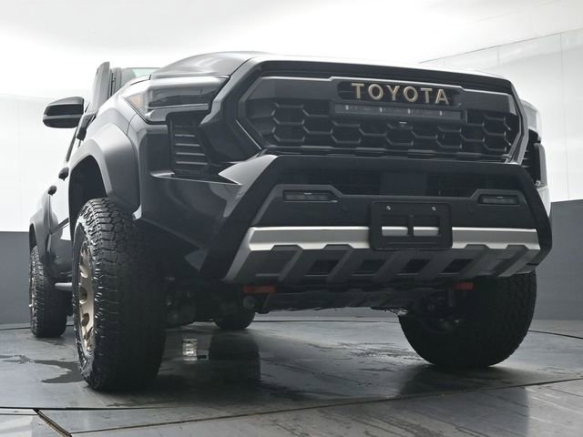 Certified 2025 Toyota Tacoma Trailhunter image 36