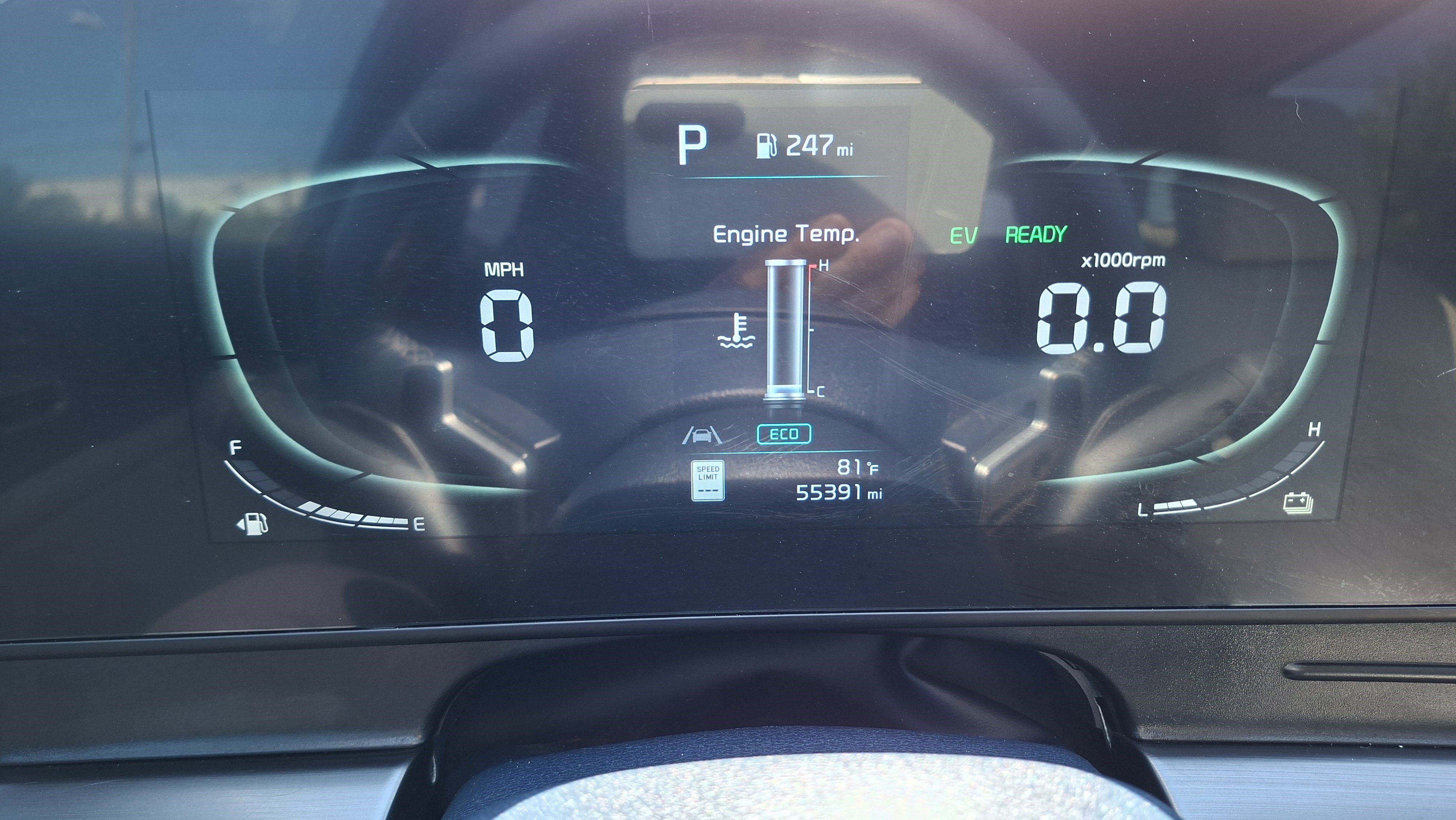 Used 2023 Kia Sportage EX AWD/4WD image 12