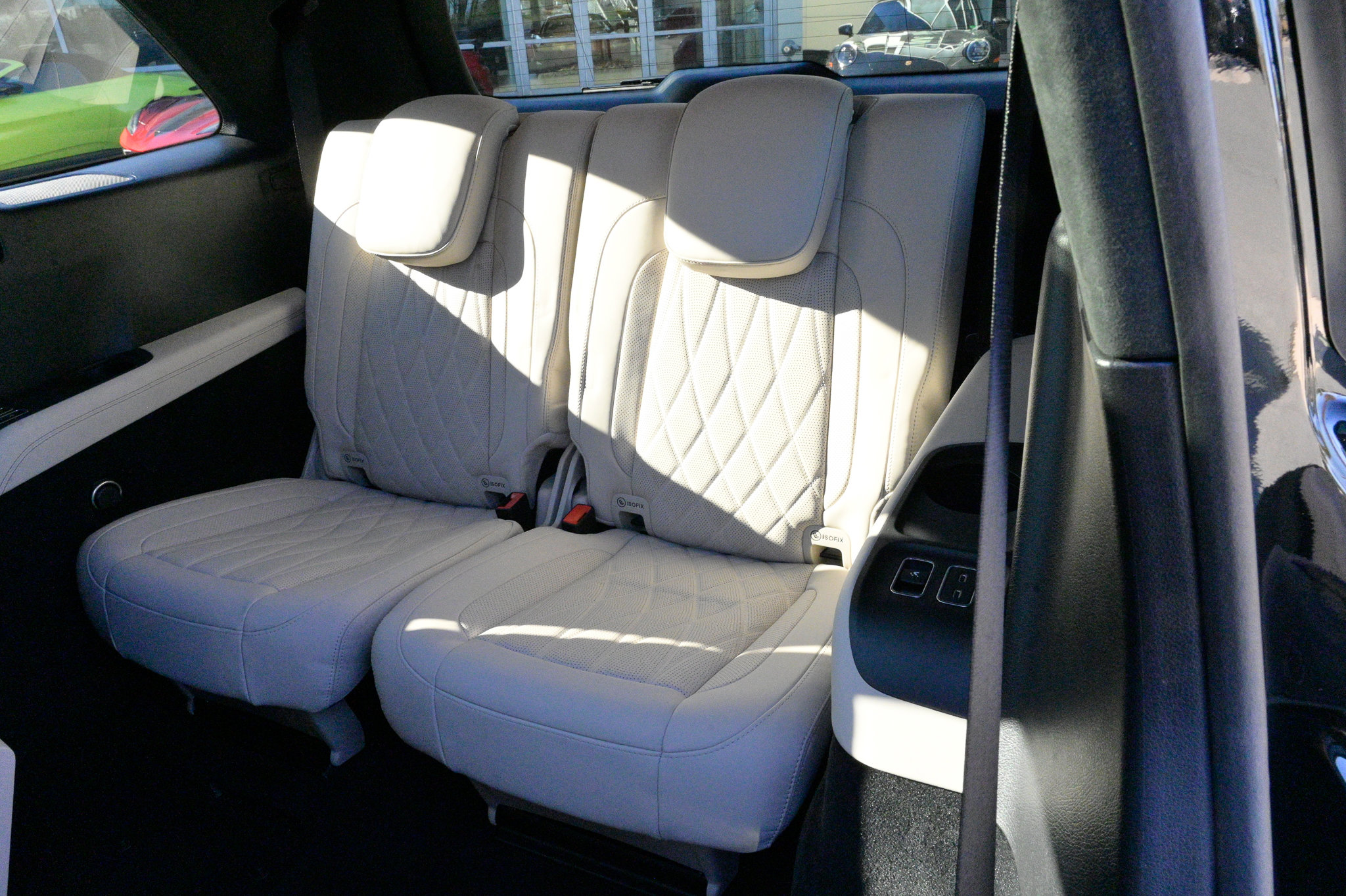 Used 2025 Mercedes-Benz GLS 63 AMG 4MATIC image 40